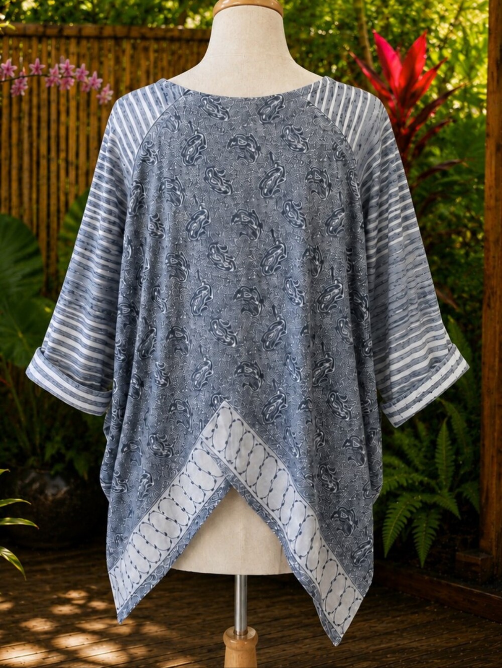 VTG Liberty House Bonnie Boerer Blue Mixed-Print Oversized Scoop Neck